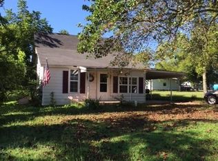 512 E Washington St, Seymour, MO 65746
