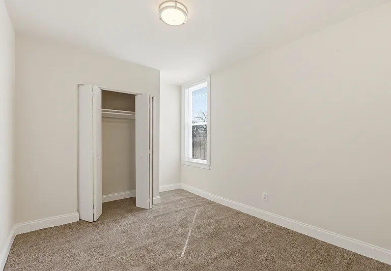 910 N Arlington Ave #2 — Photo 15