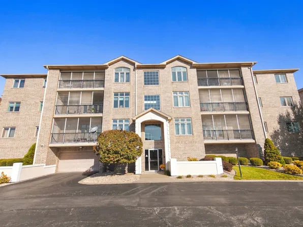 18610 Pine Lake Dr APT 2B, Tinley Park, IL 60477