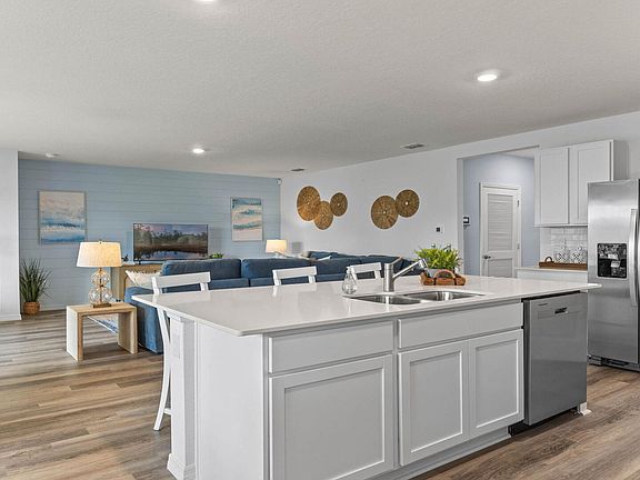 7th image of this home