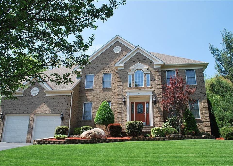 1st image of 42 Millers Brook Dr