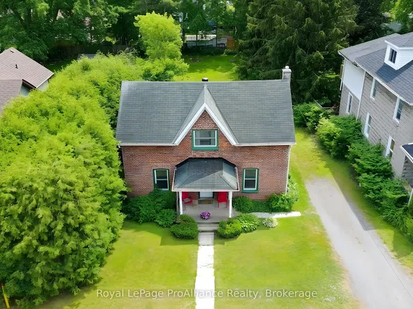 889 Smith St, Brighton, ON K0K 1H0