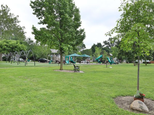 382 Park Blvd, Worthington, OH 43085