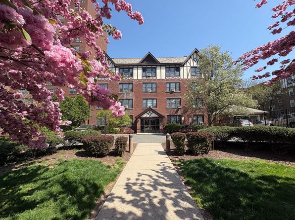 583 Mount Prospect Ave #45