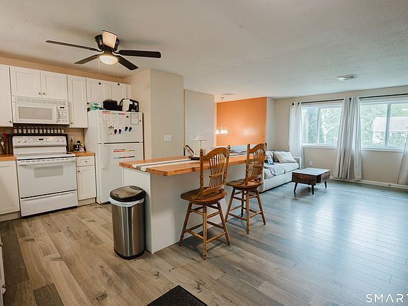5th image of 74 White Pine Road