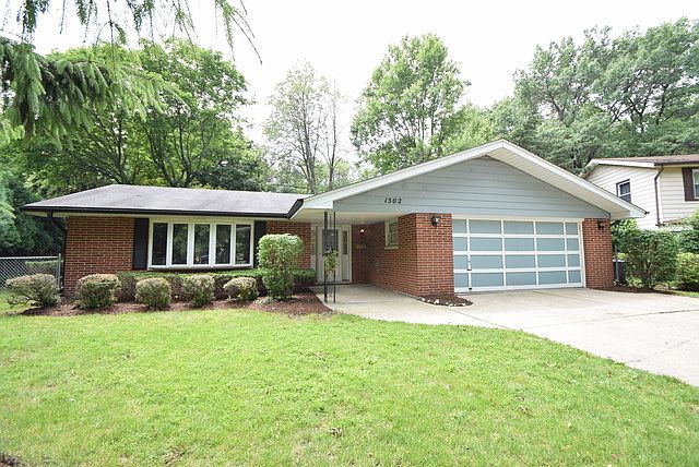1st image of 1502 Crown Dr