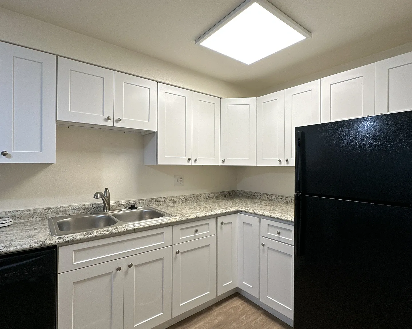 Fitz Apartments — Photo 1