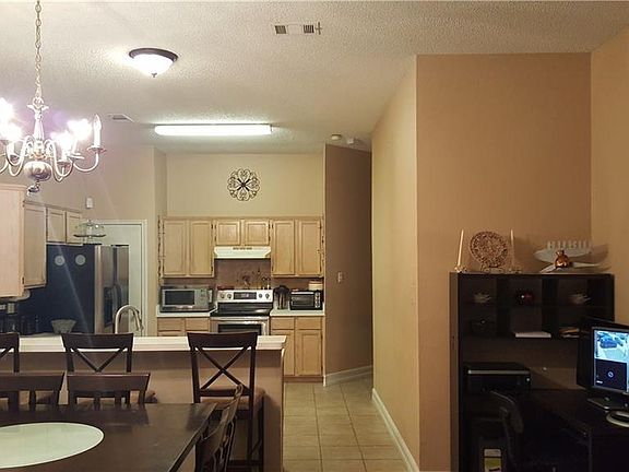 5th image of 1158 Lombard Ln