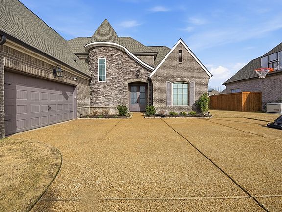2nd image of 9716 S Woodland Fox Ln