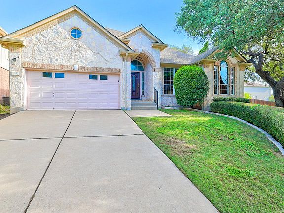 4th image of 3992 Lord Byron Cir