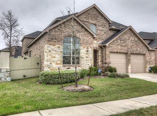 8203 Laughing Falcon Trl, Conroe, TX 77385