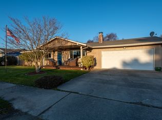 922 SW McCrohan St, Oak Harbor, WA 98277