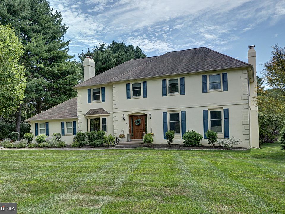 1st image of 206 Wiltshire Dr