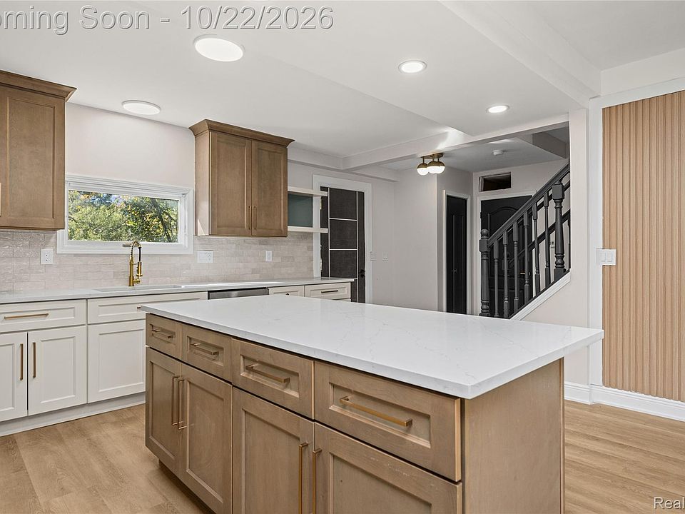 9160 Blondell Ave, photo 21