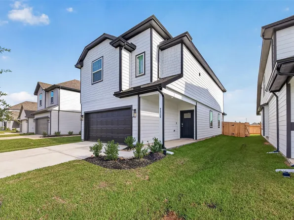 2312 Pipefish Dr, Conroe, TX 77384
