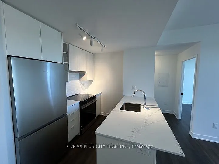 2075 Lakeshore Rd #2301 — Photo 5