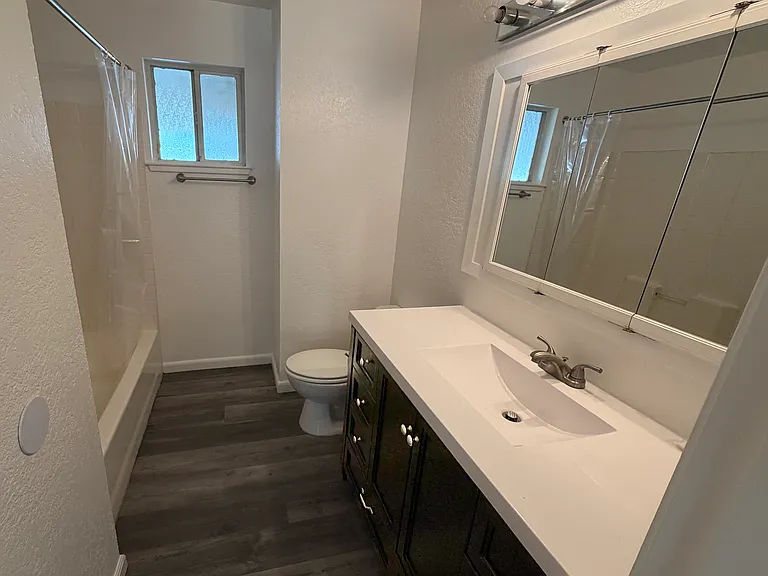8762 Kurts Ct — Photo 9