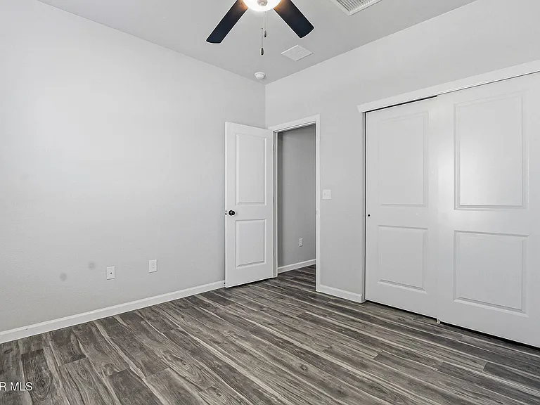 6070 Zinc Hill St — Photo 18