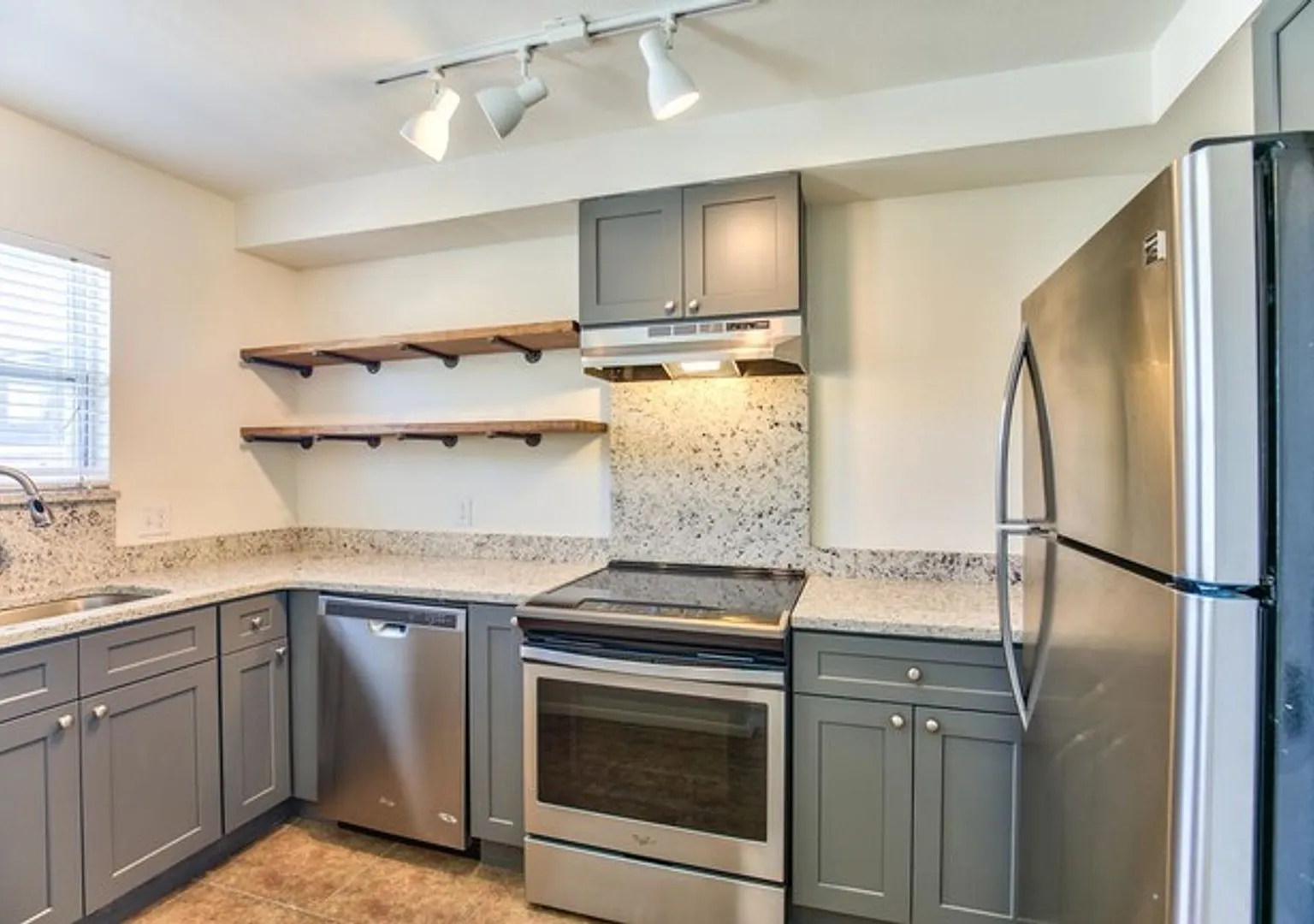 409 N. Gadsden Street — Photo 3