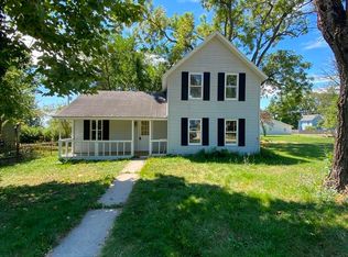 106 Township Line Rd, Kempton, IL 60946