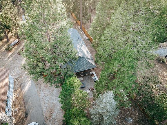 3rd image of 25755 Alderwood St