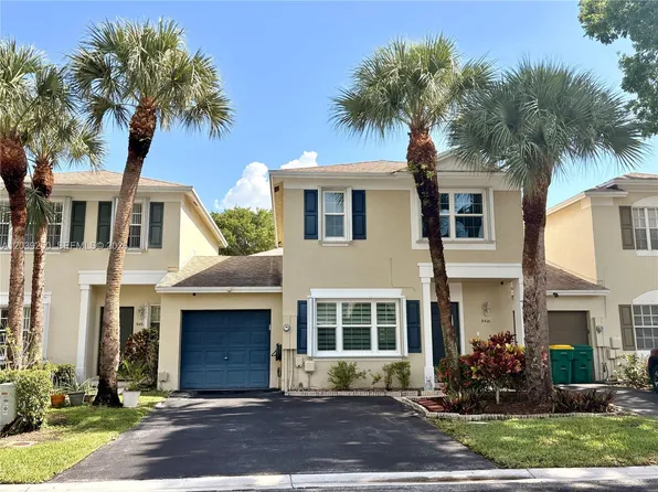 9481 Bradshaw Ln, Tamarac, FL 33321