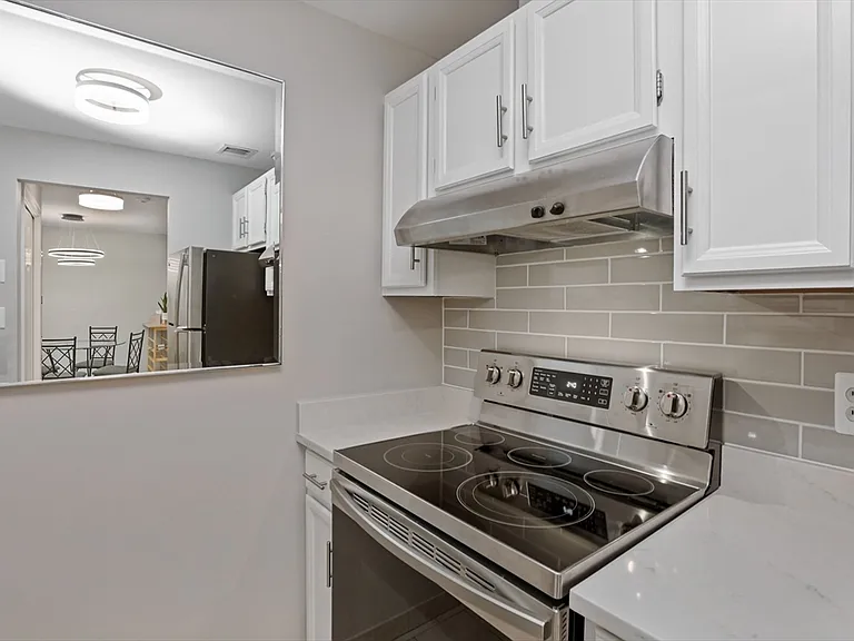 20 Central St #306 — Photo 20