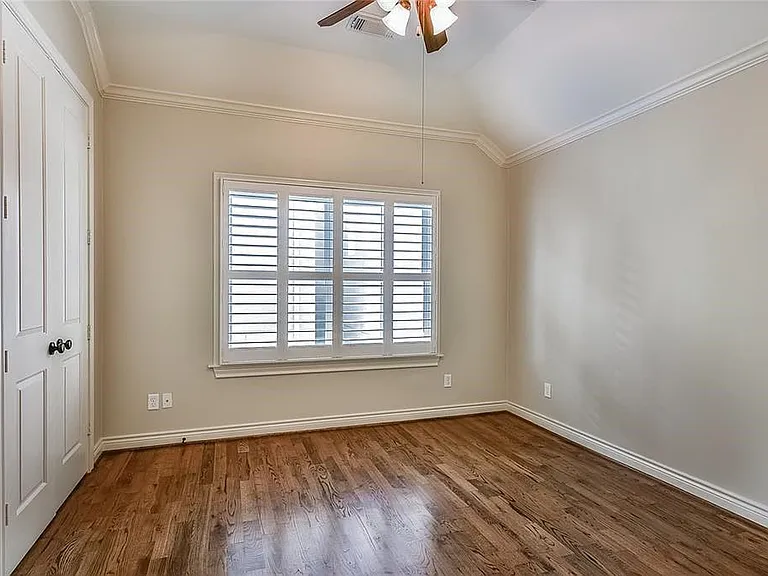 1424 Wichita St — Photo 12