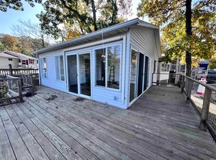 11735 W Pirates Roost Rd, Monticello, IN 47960