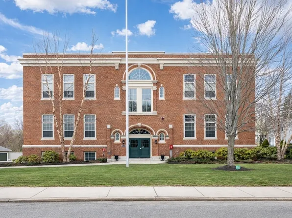 100 Nahant St Unit 380, Wakefield, MA 01880