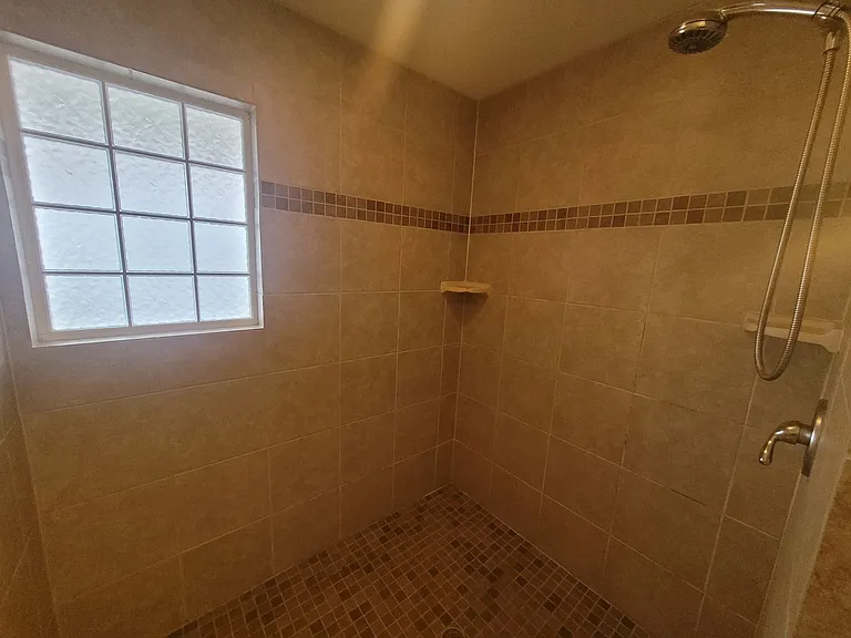 9532 15th Bay St — Photo 38