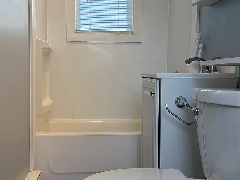 35 Upham St #2 — Photo 6