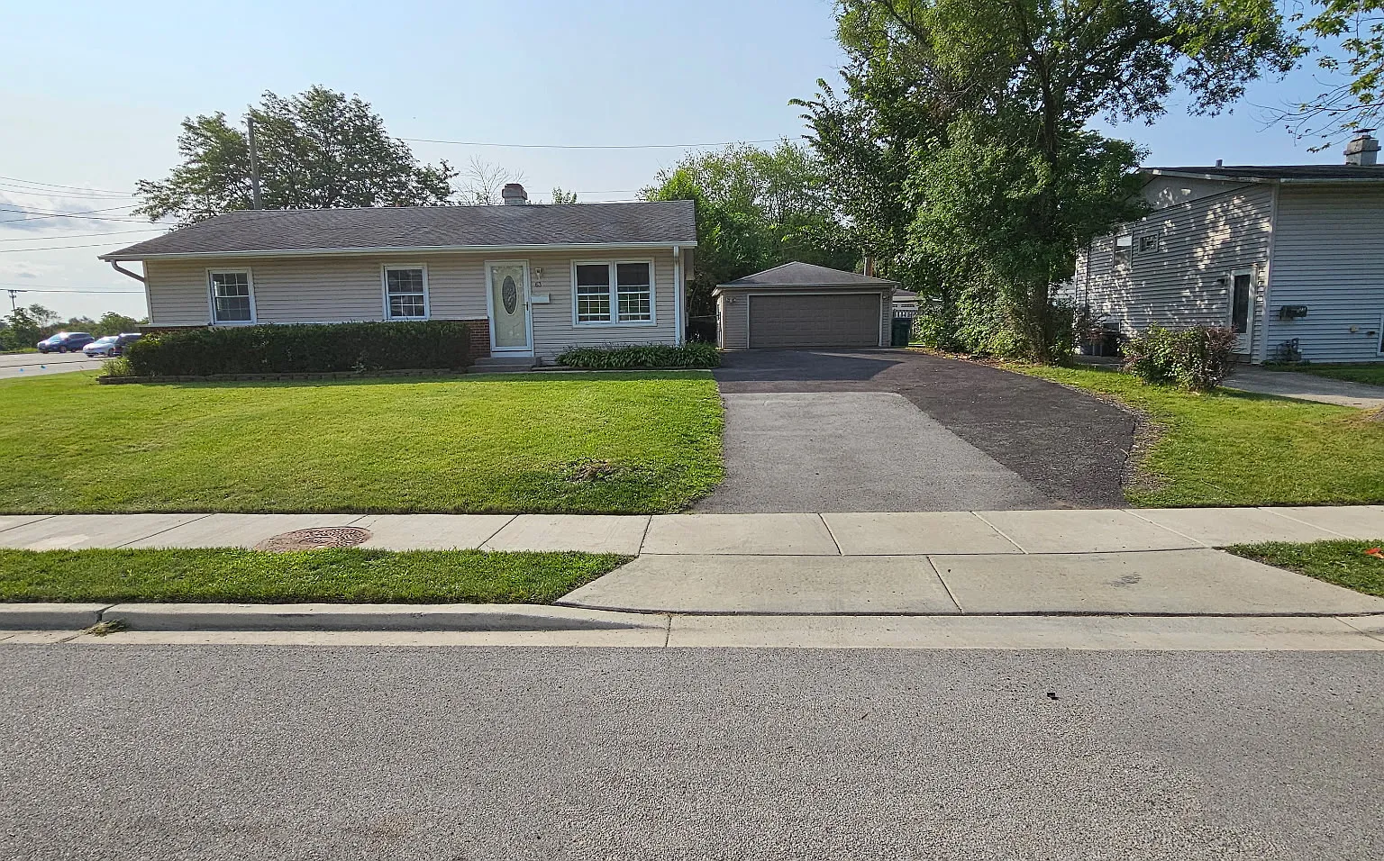 4 bed, 1700 sqft, $3,500 — Photo 1