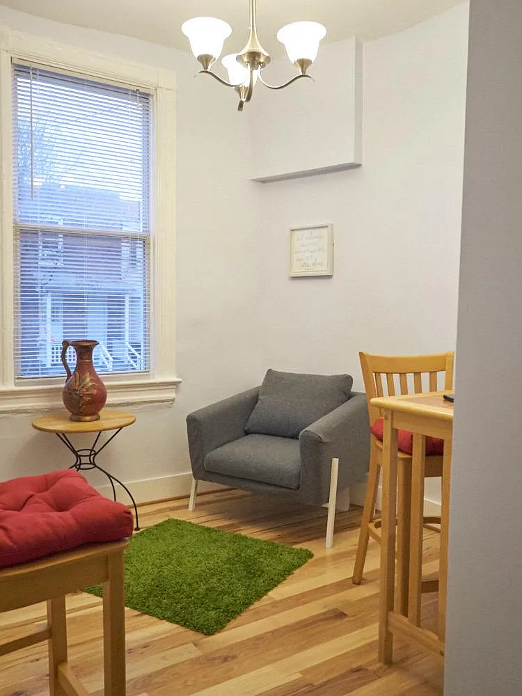 2 bed, 800 sqft, $2,500 — Photo 1