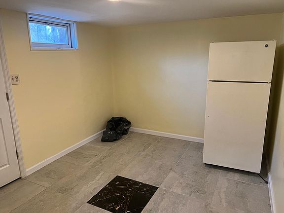 4th image of 205-07 118th Ave #Basement