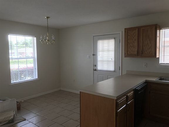 3rd image of 820 Bayou Gardens Blvd APT A