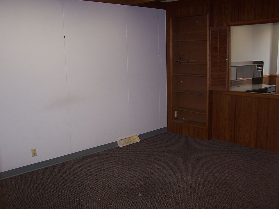 1st image of 626 G Ave
