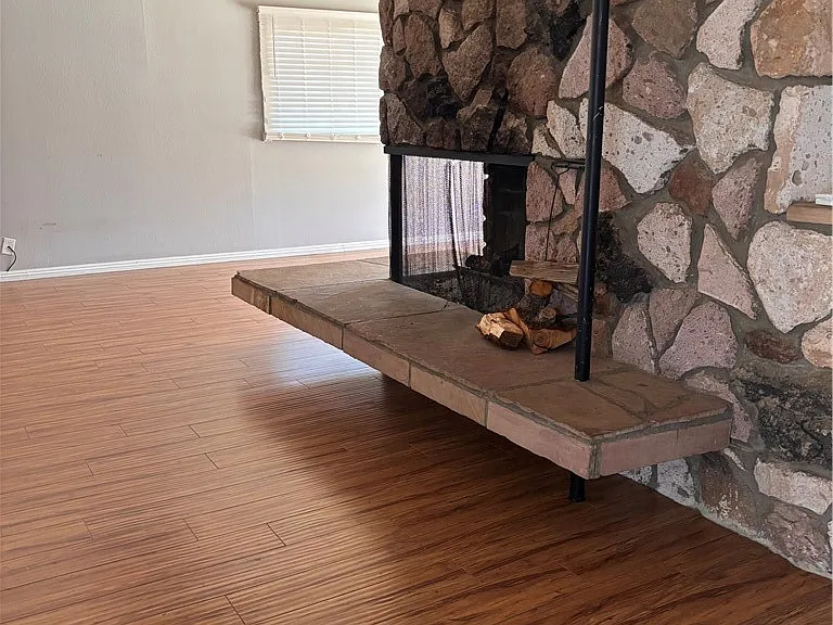 38650 Yucca Tree St — Photo 3