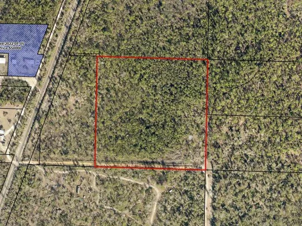 10 Dale Earnhardt Dr, Fountain, FL 32438