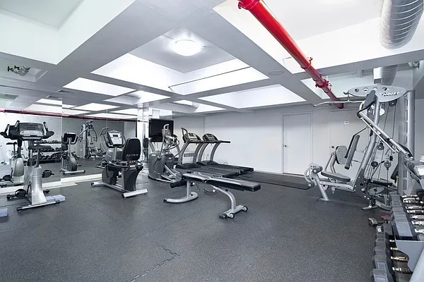 Rented by REAL New York | media 26