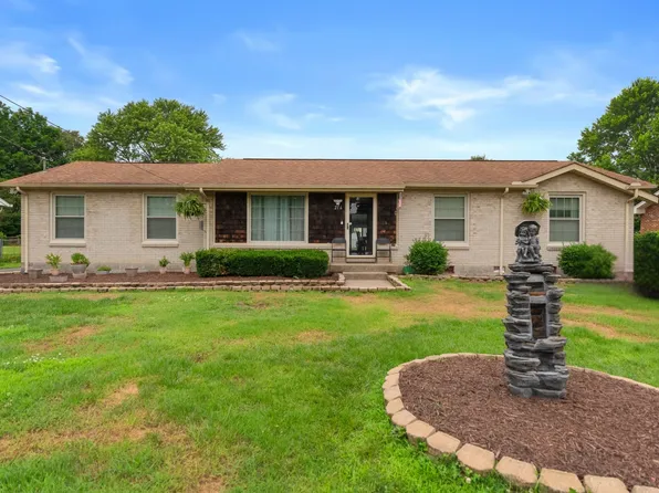 216 Southburn Dr, Hendersonville, TN 37075