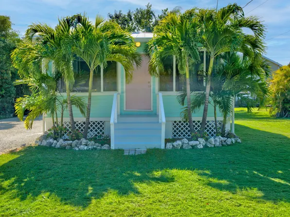 19616 Aztec St, Sugarloaf Key, FL 33042