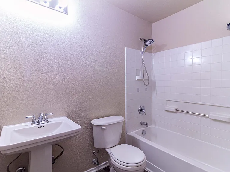 1306 Vireo Ct — Photo 18