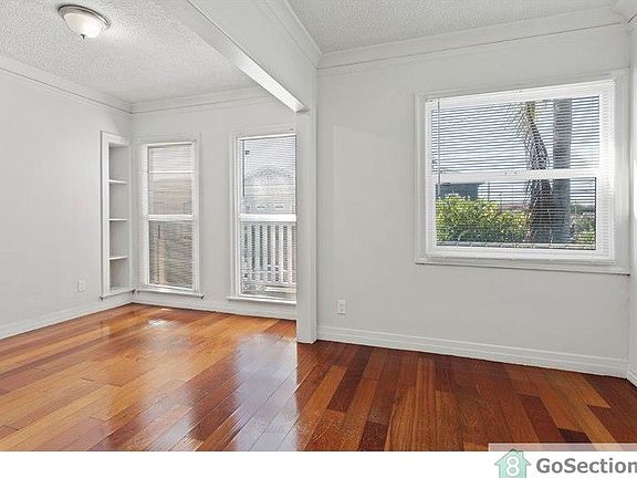 5th image of 877 W 43rd St