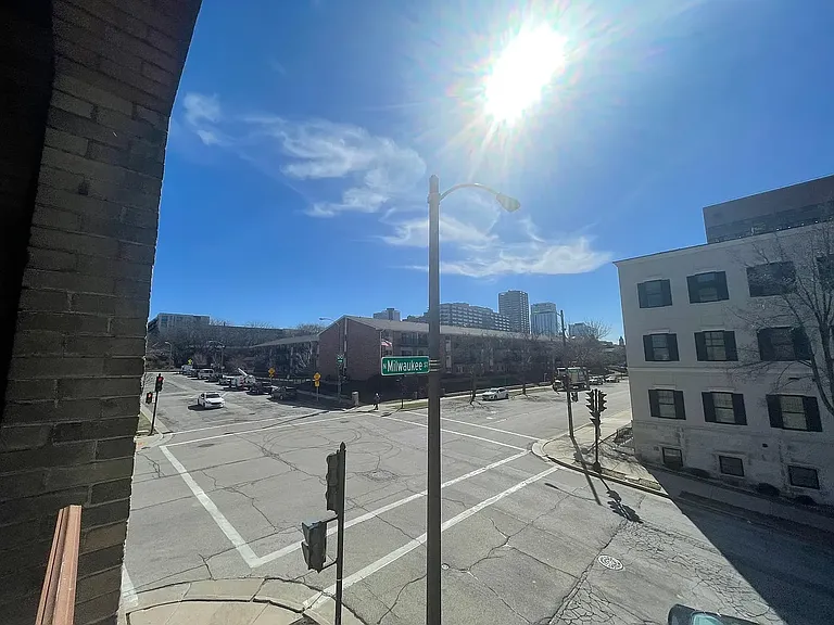 1305 N Milwaukee St — Photo 18