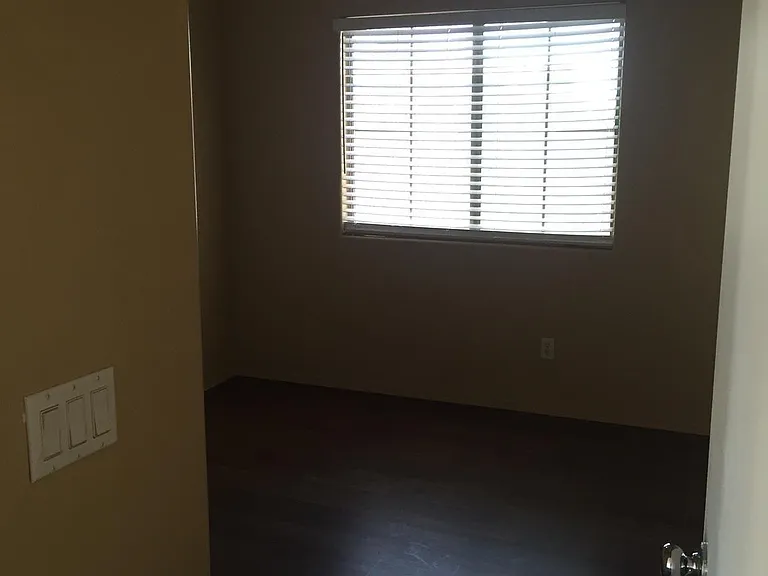 17236 W Country Gables Dr — Photo 7
