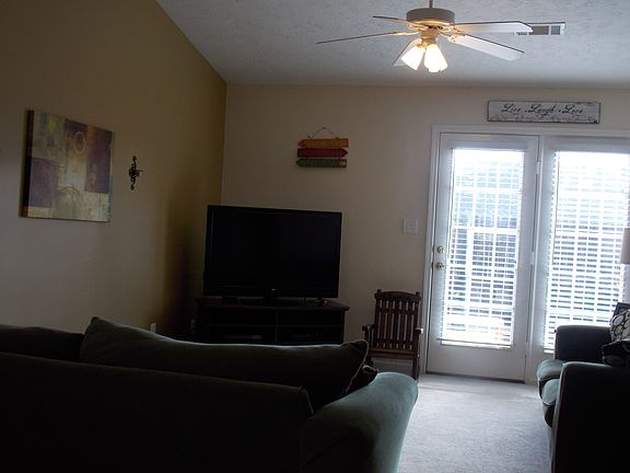 5th image of 108 Crabapple Way