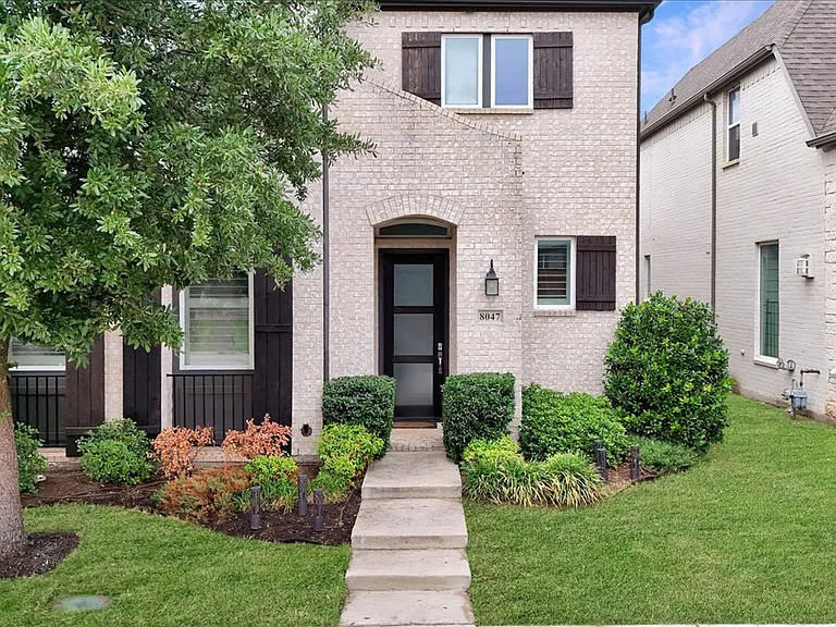 8047 Sunflower Ln — Photo 32