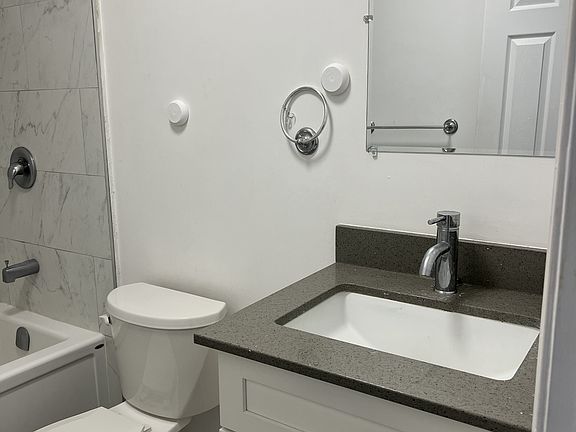 4th image of 630 Cummings Ave #11537620
