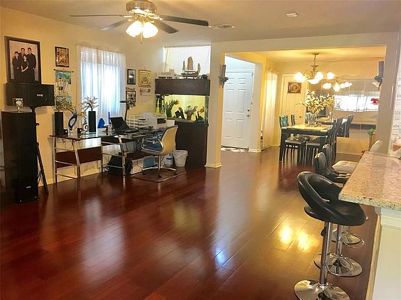 4th image of 6418 Garden Trail Ct